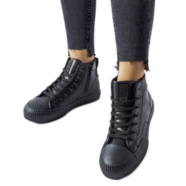 Fekete szigetelt tornacipő Big Star MM274020 Fekete szigetelt tornacipő Big Star MM274020