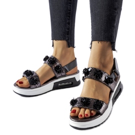 Inna Szürke szandál virágokkal a Stamfordtól ezüst