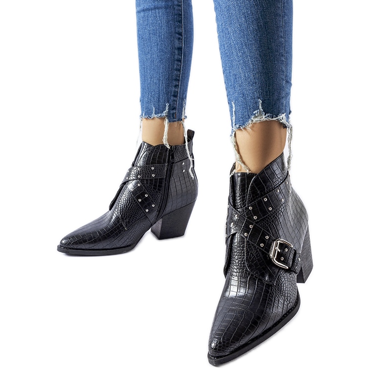 Fekete Corrado cowboy csizma magas sarkúval