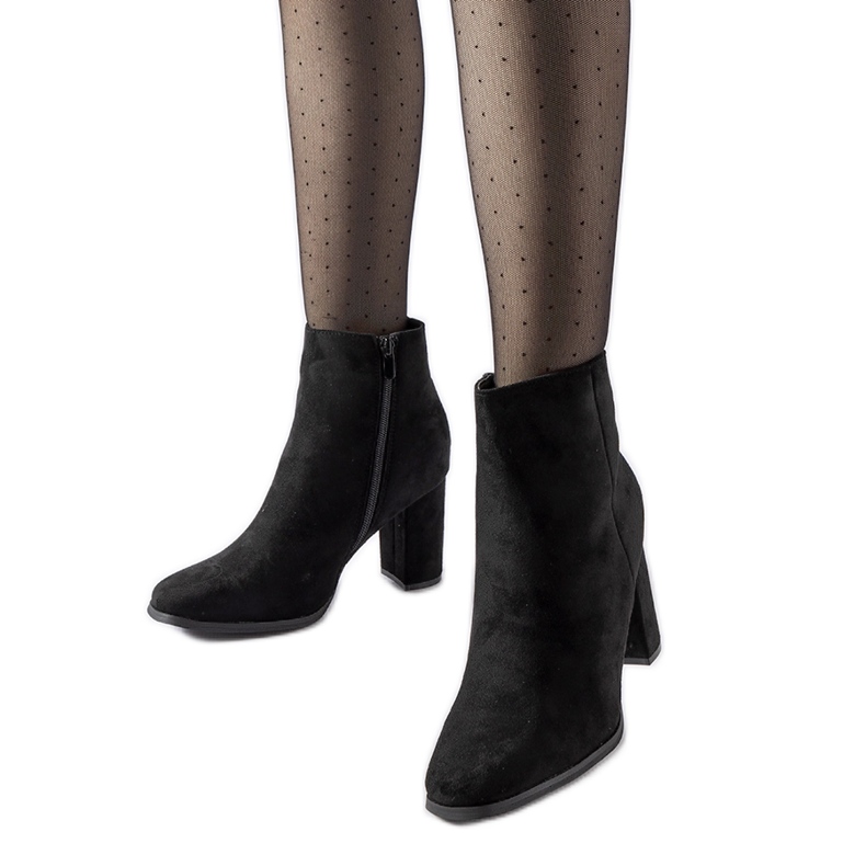 Fekete Torricelli magas sarkú bokacsizma