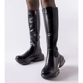 Inna A Tanas fekete csizma masszív talppal