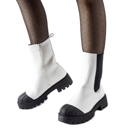 Fehér klasszikus szigetelt Porcigatone csizma Fehér klasszikus szigetelt Porcigatone csizma