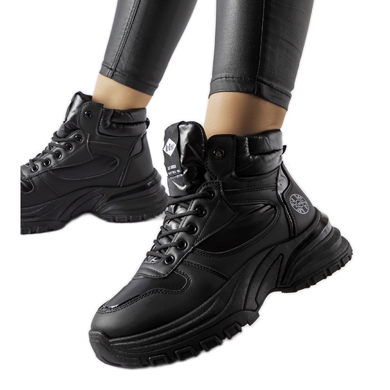 Fekete Lee Cooper LCJ-23-44-1973L csizma