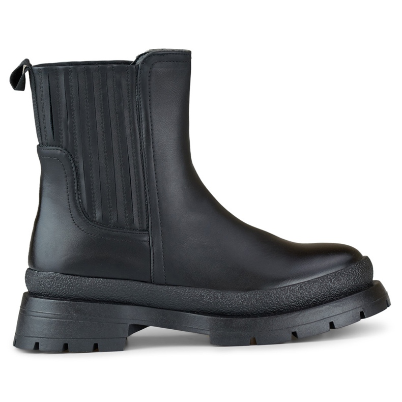 Ekobőrből készült fekete bokacsizma vastag talppal