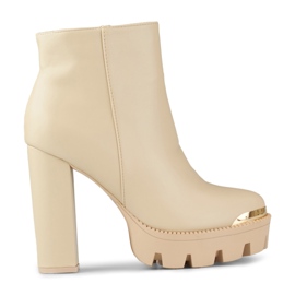 Bézs színű női magas bokacsizma vastag sarokkal