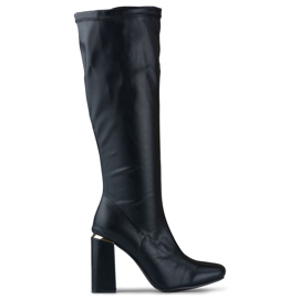 Fekete magas sarkú eco-bőr csizma