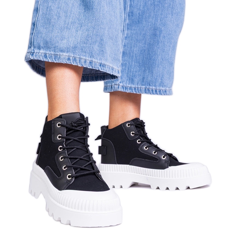 Inna Fekete magas platformú tornacipő Grotta