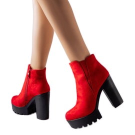 Piros öko-velúr Indiprete bokacsizma