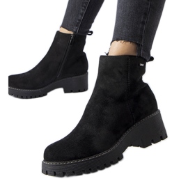 Fekete szigetelt bokacsizma vastag Pieve talppal