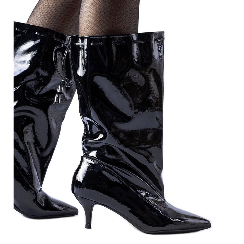 Fekete Clinton csizma alacsony sarkú