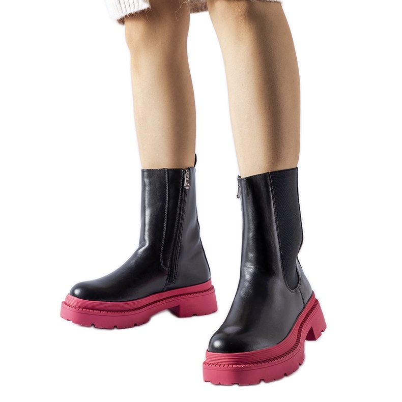 Fekete bokacsizma rózsaszín Garden talppal