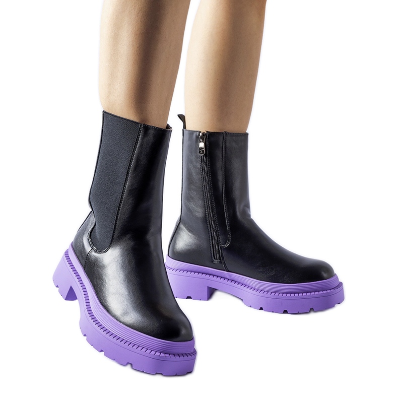 Fekete bokacsizma lila Garden talppal