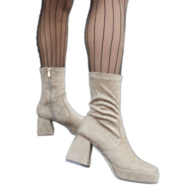 Bézs magas sarkú Haven bokacsizma