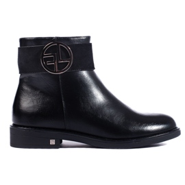 W. Potocki Fekete alacsony bokacsizma lapos sarokkal a Potocki márkától