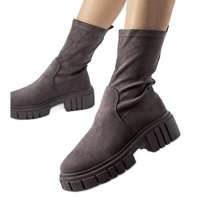 Szürke Montefusco öko-velúr felbújós bokacsizma Szürke Montefusco öko-velúr felbújós bokacsizma