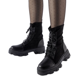 Fekete bebújós munkások Tarces-kötéssel