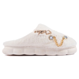 Női fehér papucs Shelovet díszítéssel