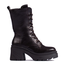 Barna fűzős magassarkú munkások a Daszyńskitól