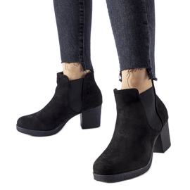 Fekete Trevano felbújós bokacsizma