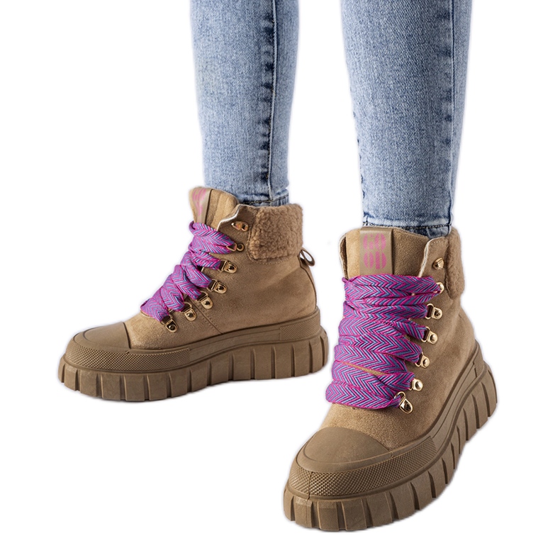 Barna szigetelt Ottiol platform tornacipő Barna szigetelt Ottiol platform tornacipő