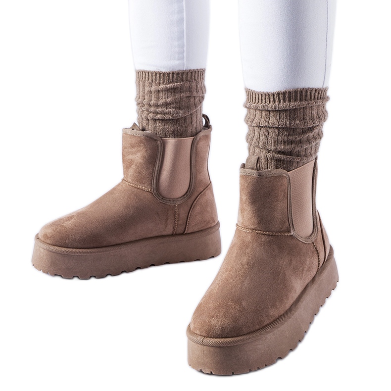 Bertino barna hócsizma, gumírozott oldalán