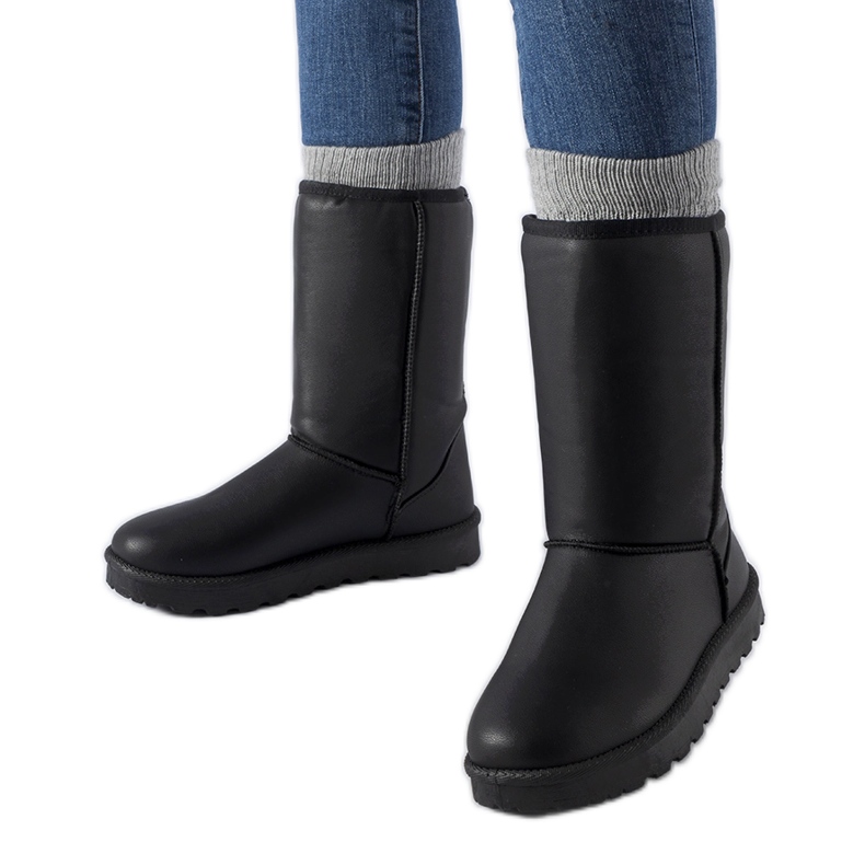 Fekete klasszikus Bobby öko-bőr hócsizma