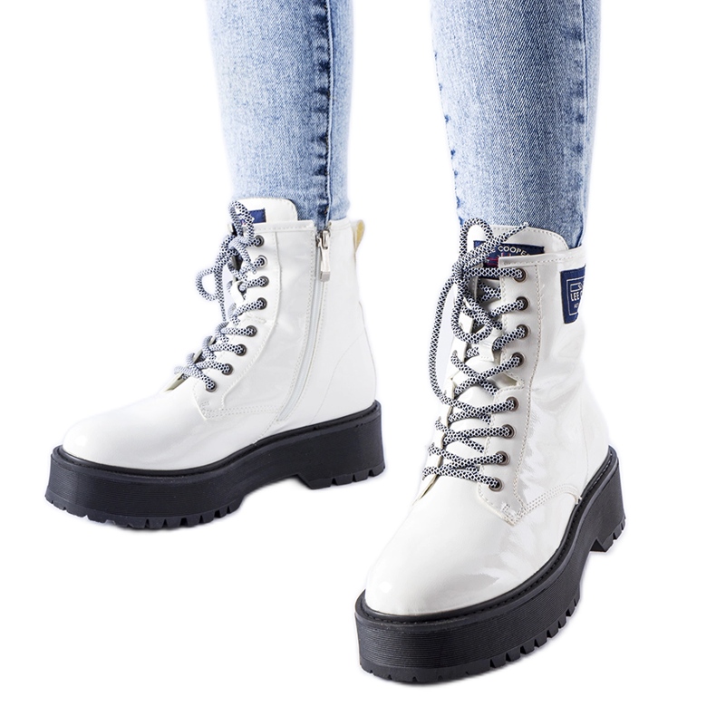 Fehér munkások, Lee Cooper LCJ-21-47-0666LB