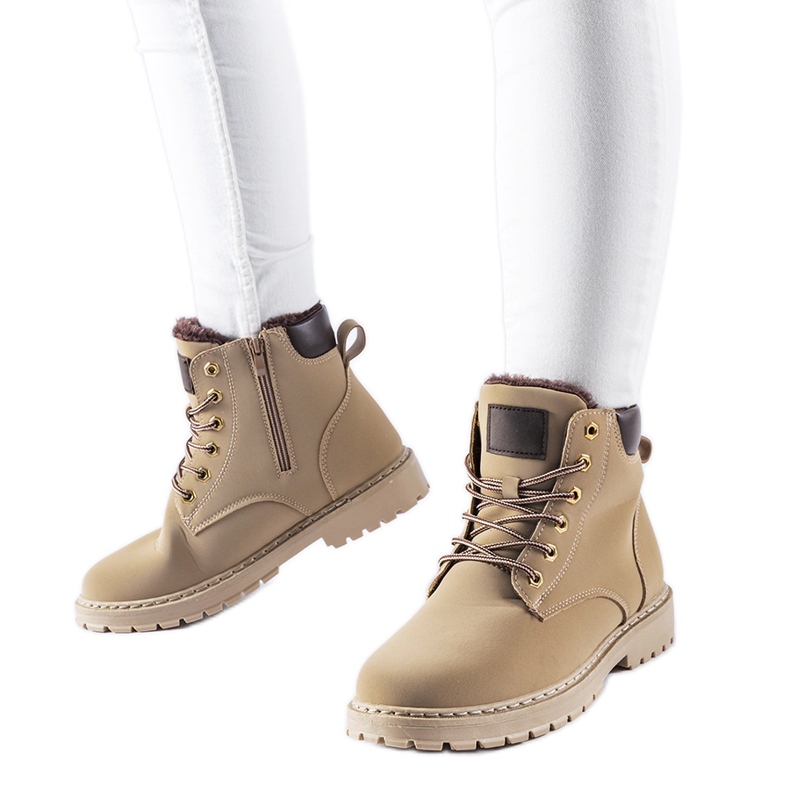 Bézs színű szigetelt klasszikus Leonardo munkások