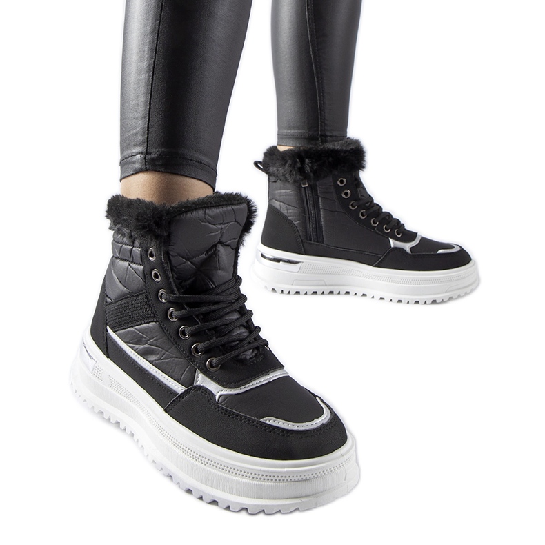 Fekete Trieste sport hócipő bundával