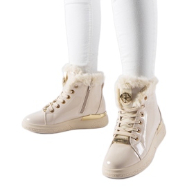 Bézs színű, Lubriano szőrmével bélelt tornacipő