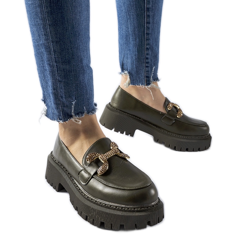 Uzzone strasszokkal díszített zöld mokaszinok