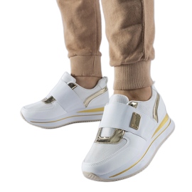 Fehér felbújós tornacipő Sages platformmal