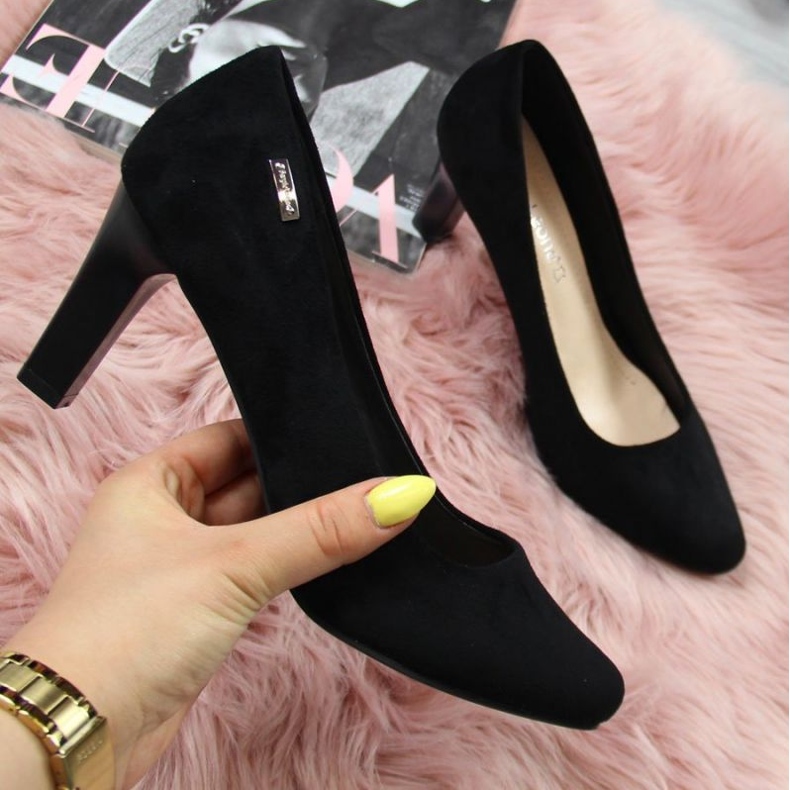 Sergio Leone W SK39T fekete velúr pumpák