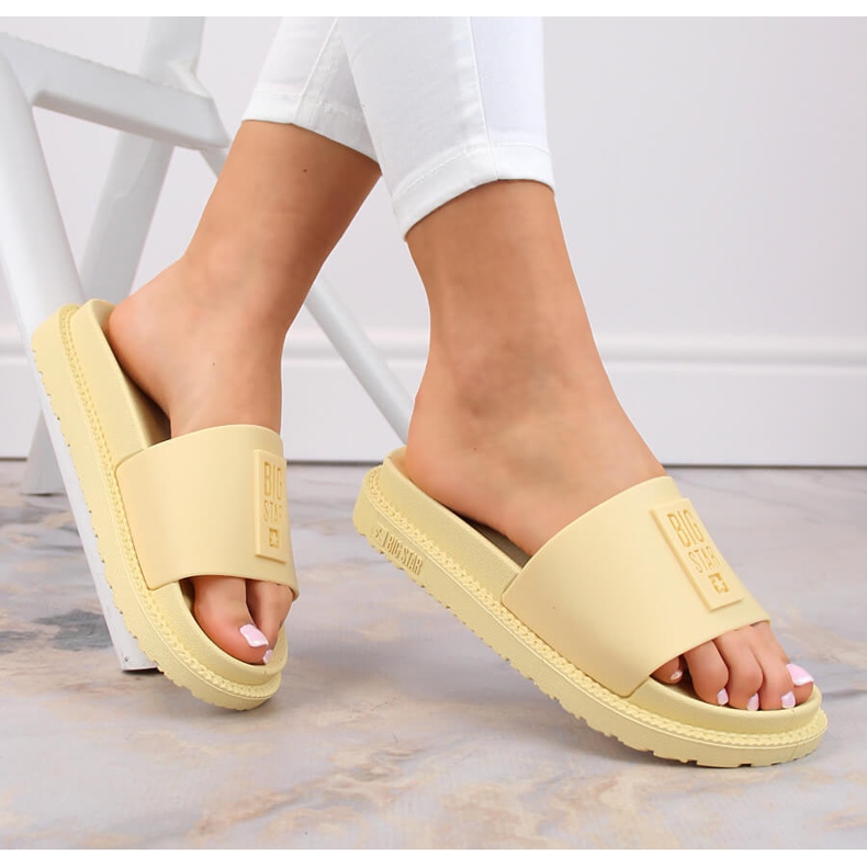 Sárga női platform papucs Big Star LL274427