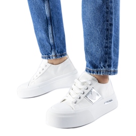 Fehér és ezüst színű Lawton platform tornacipő