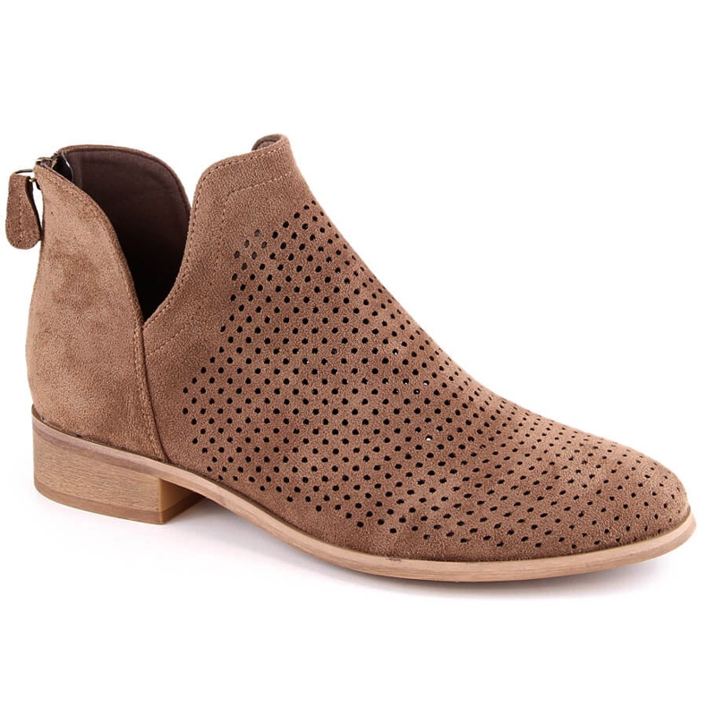 Velúr női áttört csizma alacsony sarkú, barna Potocki SZ12307