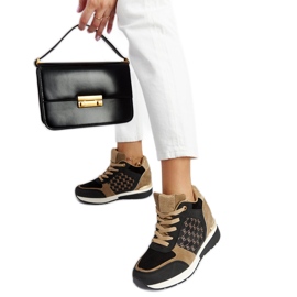 Black Chestnut wedge tornacipő fekete