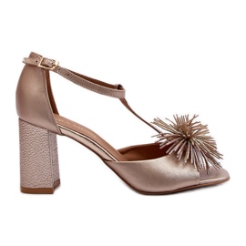 Bőr szandál magas sarkú díszítéssel Laura Messi 2758 Gold aranysárga Bőr szandál magas sarkú díszítéssel Laura Messi 2758 Gold aranysárga