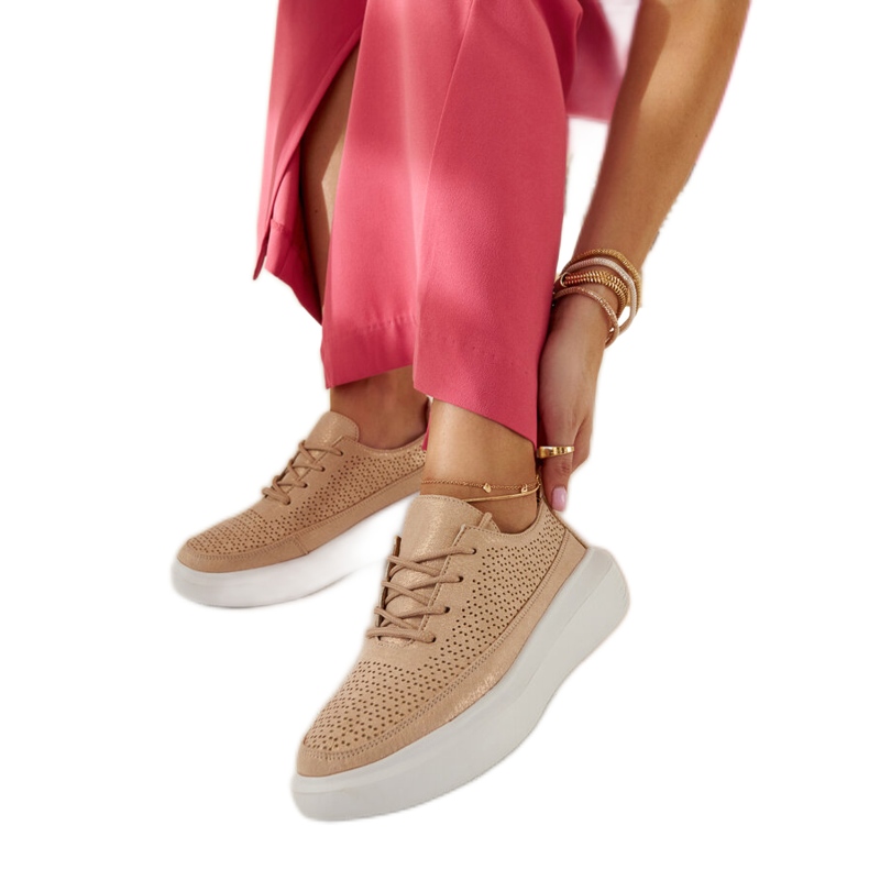 Lori arany platformú tornacipője aranysárga