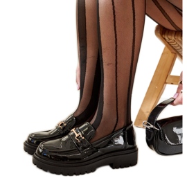 Fekete lakkozott mokaszinok Barbara csattal