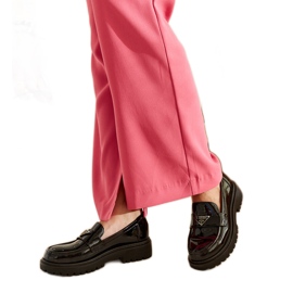 Teri fekete lakkozott naplopók