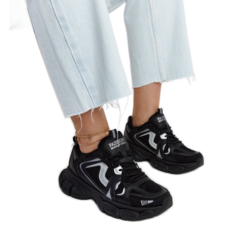 Fekete tornacipő masszív Jacobine talppal