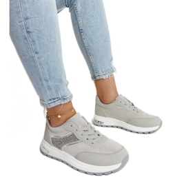 Szürke tornacipők a Lubna platformon Szürke tornacipők a Lubna platformon