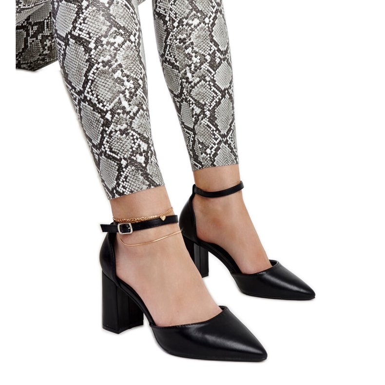 Fekete Artje magassarkú pumpák