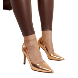 Borok pezsgős patent tűsarkú aranysárga