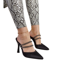 Fekete magas sarkú papucs a Raffaelina-tól Fekete magas sarkú papucs a Raffaelina-tól