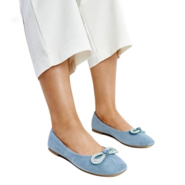 Kék balettlapok Gaillou masnival