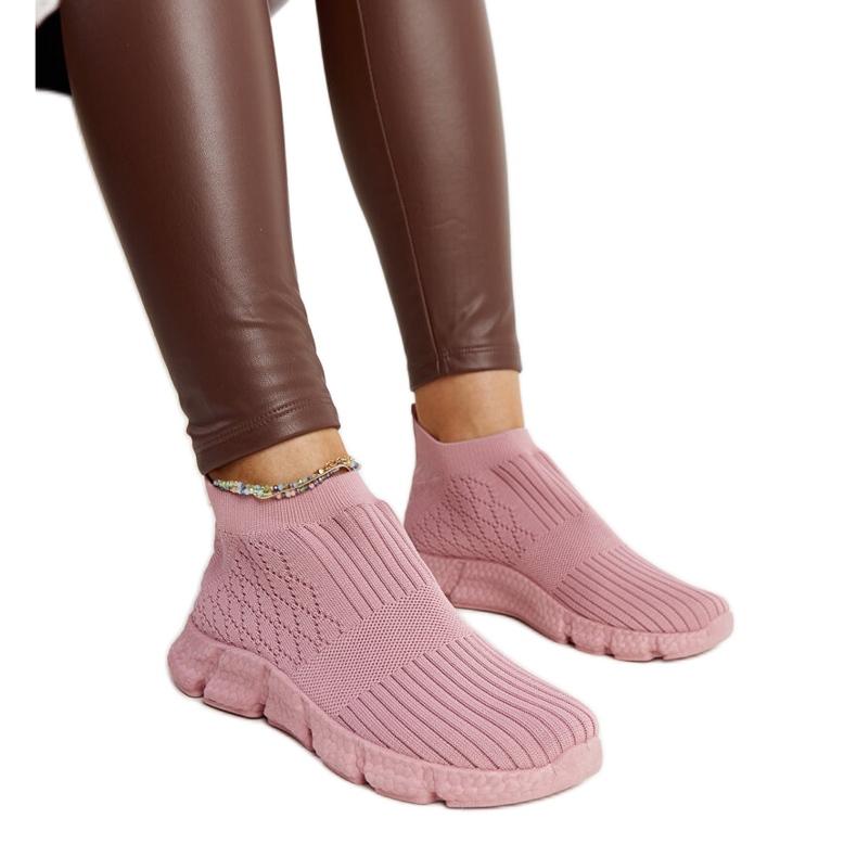 Rózsaszín könnyű sportcipő a Vaclav cégtől