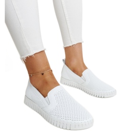 Vinceza fehér áttört bőrcipő