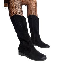 Vinceza fekete áttört bőrcsizma Vinceza fekete áttört bőrcsizma